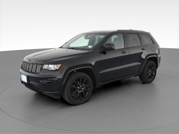2018 Jeep Grand Cherokee Altitude Sport Utility 4D suv Black -... for sale in South Bend, IN – photo 3