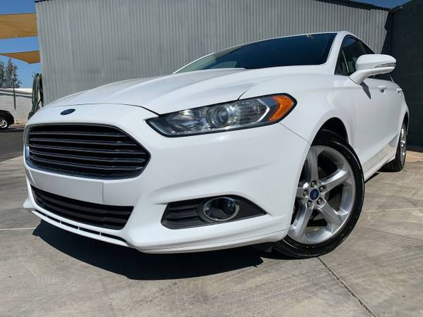 2015 *Ford* *Fusion* *4dr Sedan SE FWD* White - cars & trucks - by... for sale in Scottsdale, AZ – photo 2
