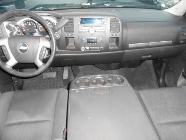 2011 Chevrolet Chevy Silverado 1500 LT 4x2 4dr Crew Cab 5.8 ft. SB... for sale in Covina, CA – photo 8
