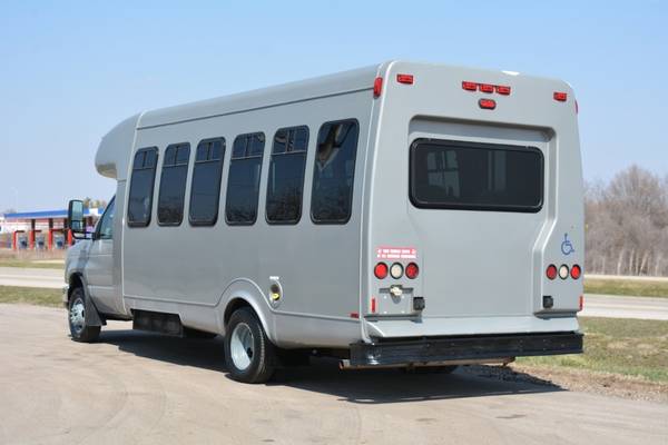 2012 Ford E-450 22 Passenger Paratransit Shuttle Bus for sale in Crystal Lake, IL – photo 7