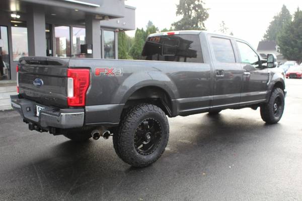 2018 Ford Super Duty F-350 SRW Lariat Pickup 4D 8 ft Exotics - cars for sale in PUYALLUP, WA – photo 3