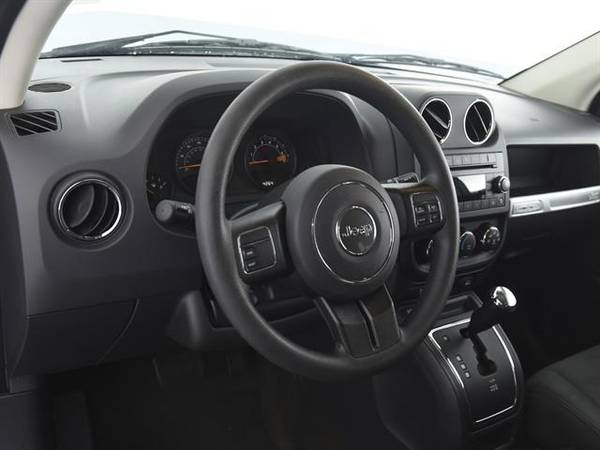 2017 Jeep Compass Sport SUV 4D suv Gray - FINANCE ONLINE for sale in Atlanta, FL – photo 2