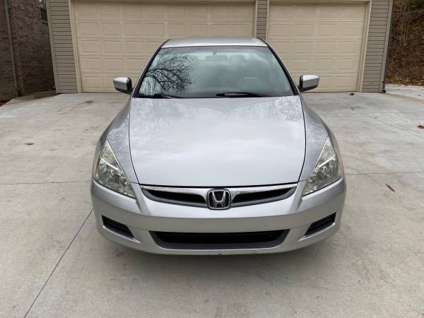 2007 Honda Accord 5speed - cars & trucks - by owner - vehicle... for sale in Lowell, AR – photo 12