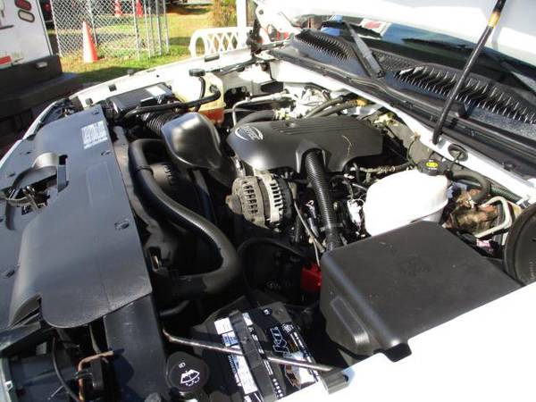 2007 Chevrolet Silverado 3500 Classic REG. CAB 4X4 GAS, CAB CHASSIS... for sale in south amboy, LA – photo 20