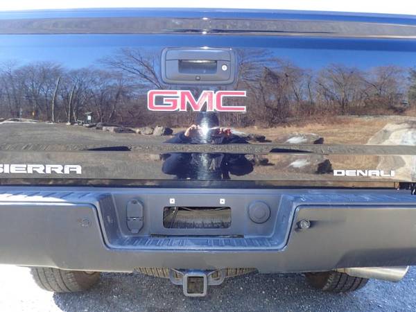 2016 GMC Sierra 1500 4WD Crew Cab 143 5 Denali CONTACTLESS PRE for sale in Storrs, CT – photo 16