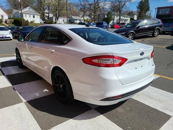 2014 Ford Fusion 4dr Sdn SE (TOP RATED DEALER AWARD 2018 ! - cars for sale in Waterbury, CT – photo 5