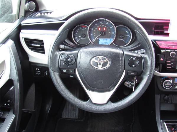 2015 Toyota Corolla LE - cars & trucks - by dealer - vehicle... for sale in Neenah, WI – photo 8