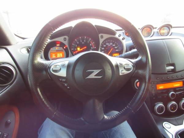 2012 Nissan 370Z Manual - cars & trucks - by dealer - vehicle... for sale in Rockford, IL – photo 17