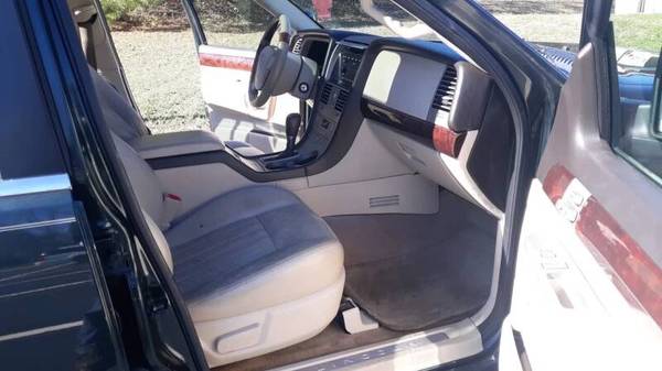 2003 Lincoln Aviator Premium 3rd row 4x4 , Leather warr , Sunroof,... for sale in Piedmont, SC – photo 9