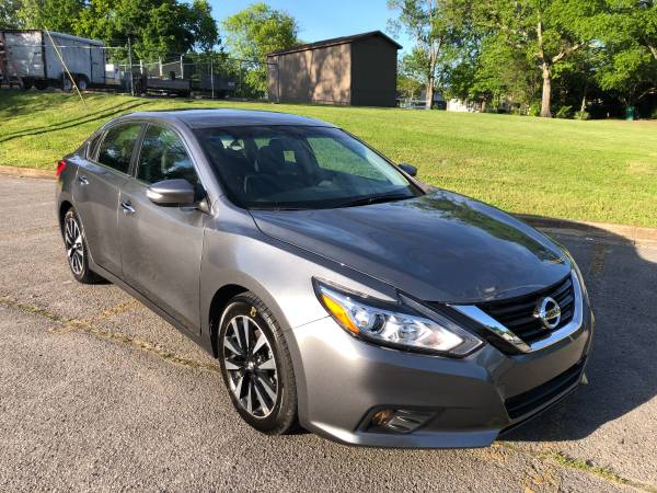 2018 NISSAN ALTIMA SL 64, 000 MILES - - by dealer for sale in Smyrna, TN – photo 4