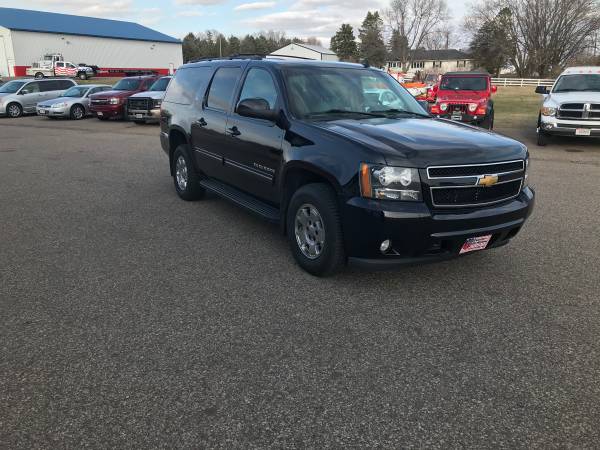 Rust free 2014 Chevy Suburban - - by dealer - vehicle for sale in Eau Claire, WI – photo 4