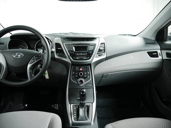 2016 Hyundai Elantra SE for sale in Inver Grove Heights, MN – photo 18