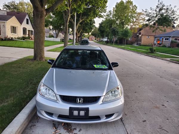 2004 Honda civic EX lower mileage for sale in milwaukee, WI – photo 2