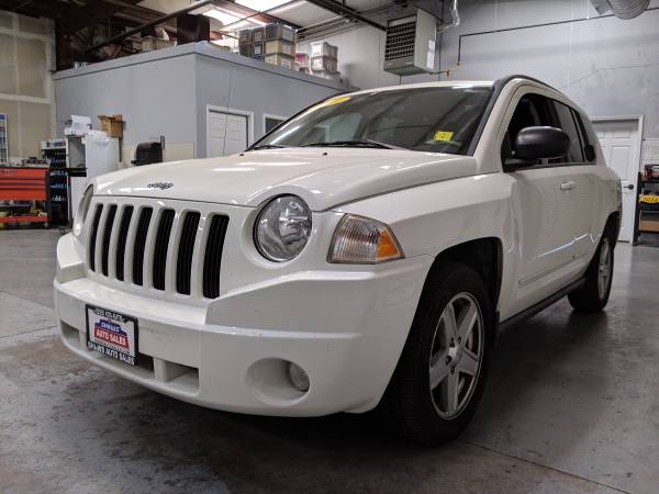 2010 Jeep Compass FWD, Great On Gas, Cold AC!!! for sale in Madera, CA – photo 5