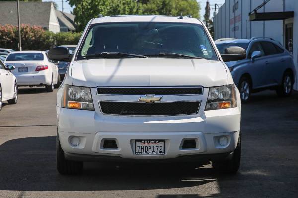2008 Chevy Chevrolet Suburban LS suv Summit White for sale in Sacramento , CA – photo 2