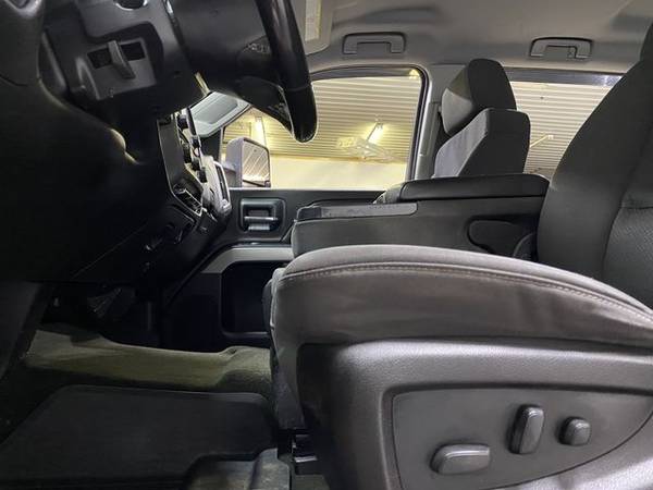 2016 Chevrolet Silverado 2500 HD Crew Cab - Small Town & Family for sale in Wahoo, NE – photo 11