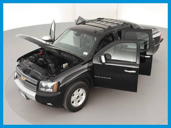 2011 Chevy Chevrolet Avalanche LT Sport Utility Pickup 4D 5 1/4 ft for sale in Atlanta, GA – photo 15
