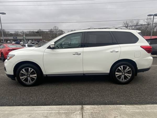 2017 Nissan Pathfinder S suv Glacier White - - by for sale in LaFollette, TN – photo 8