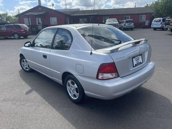 2002 Hyundai Accent GS Hatchback 2D - - by dealer for sale in Eugene, OR – photo 3