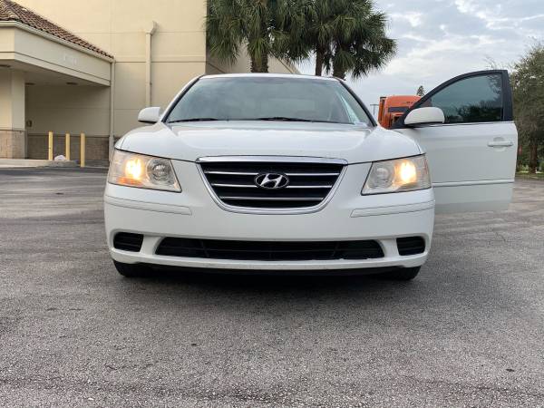 CLEAN 2009 HYUNDAI SONATA EXCELLENT CONDITION MILES 154k COLD AC... for sale in Fort Pierce, FL – photo 6