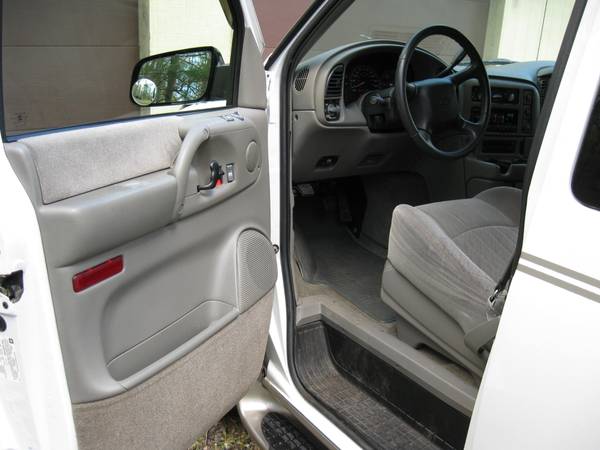2002 Chevrolet Astro AWD Van, Very Low Miles & Clean! - cars & for sale in Pratts, VA – photo 9