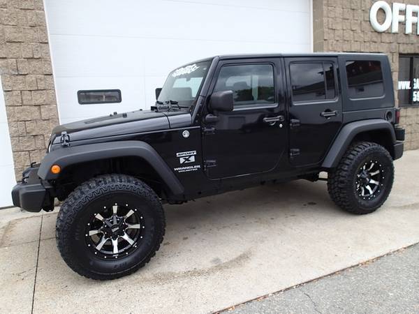 2009 Jeep Wrangler Unlimited 6 cyl, auto, lifted, hardtop, New 35's... for sale in Chicopee, CT – photo 9