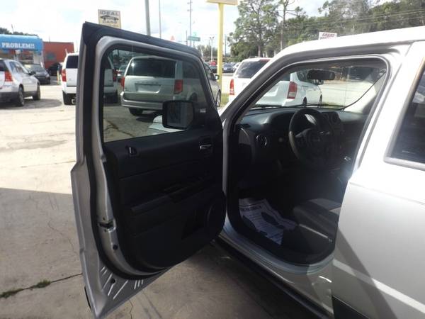 2011 Jeep Patriot FWD 4dr Sport with Fold-away manual mirrors for sale in Fort Myers, FL – photo 14