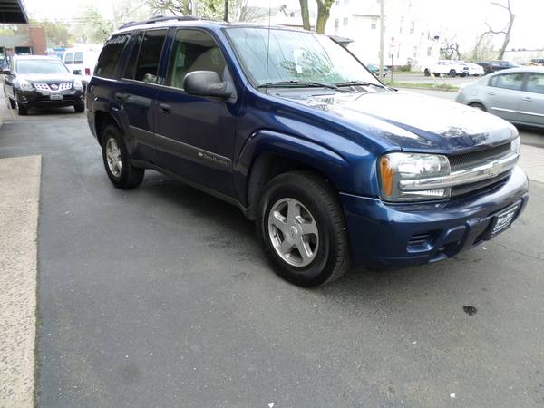 2004 Chevy Trailblazer-LOW MILES - - by dealer for sale in New Haven, CT – photo 5