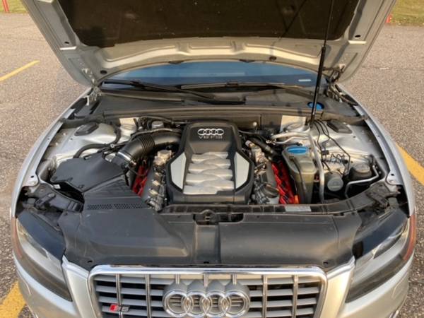 2008 Audi S5 6-Speed Manual - cars & trucks - by owner - vehicle... for sale in LAUDERDALE, MN – photo 2