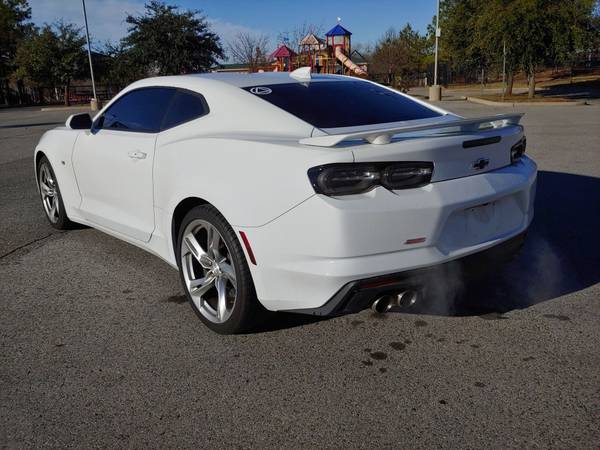 2019 CHEVROLET CAMARO SS LOW MILES! 6.2L V8! 1 OWNER! CLEAN CARFAX!... for sale in Norman, TX – photo 4