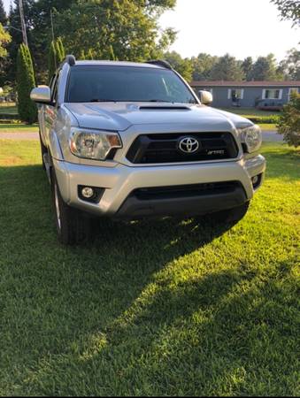 2013 Toyota Tacoma TRD Sport - cars & trucks - by owner - vehicle... for sale in Ferndale, MI – photo 2