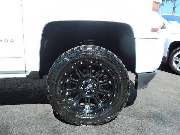 2017 CHEVY SILVERADO 4X4 LIFTED! WHITE ON BLK WHEELS LOW MILES! NICE! for sale in GROVER BEACH, CA – photo 7