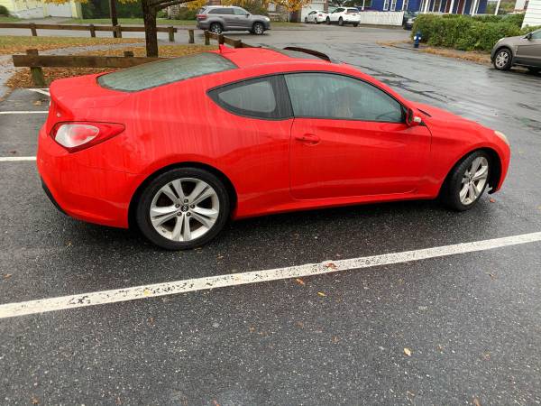 2010 Hyundai Genesis coupe for sale in Framingham, MA – photo 5