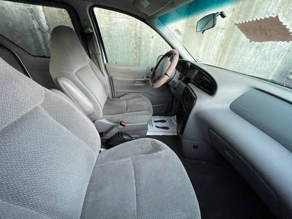 2003 Ford Windstar - cars & trucks - by dealer - vehicle automotive... for sale in Yonkers, NY – photo 3