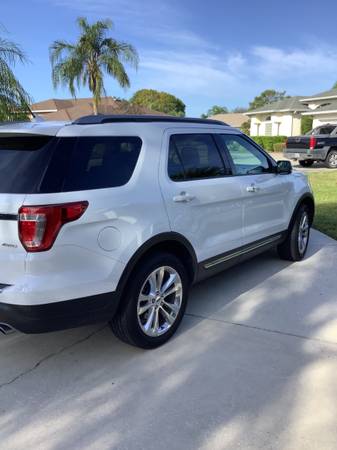 2018 Ford Explorer XLT 4WD - cars & trucks - by owner - vehicle... for sale in Sun City Center, FL – photo 3