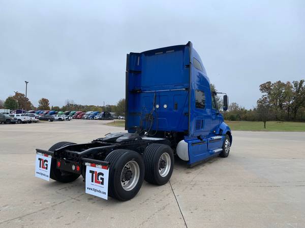 ◄◄◄ 2016 International Prostar Sleepers W/ Cummins ►►► - cars &... for sale in Indianapolis, IN – photo 4