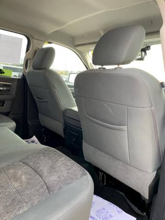 2017 RAM 1500 Big Horn 4x4 Crew Cab 5'7" Box - cars & trucks - by... for sale in Chesaning, MI – photo 19