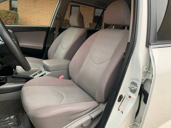 2006 TOYOTA RAV4 SPORT CLEAN-TITLE 1-OWNER LOW-MILES CLEAN! - cars &... for sale in Elgin, IL – photo 11