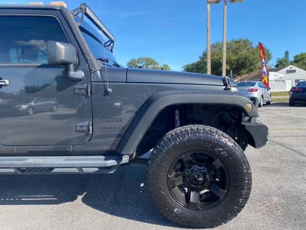 2010 Jeep Wrangler Unlimited 4WD 4dr Sport - We Finance Everybody!!!... for sale in Bradenton, FL – photo 6