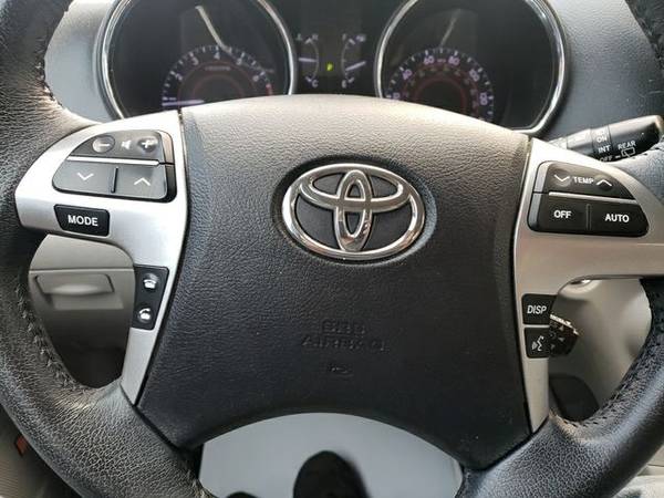 * * * 2013 Toyota Highlander Limited Sport Utility 4D * * * - cars &... for sale in Saint George, UT – photo 19