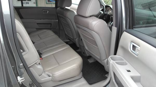 2011 Honda Pilot EX-L 4WD - cars & trucks - by dealer - vehicle... for sale in Tyler, TX – photo 18