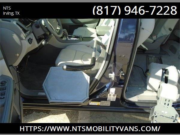 GMC ACADIA MOBILITY HANDICAPPED WHEELCHAIR LIFT SUV VAN HANDICAP for sale in Irving, GA – photo 5