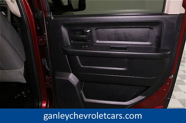 2016 Ram 1500 Express pickup Delmonico Red Pearlcoat for sale in Brook Park, OH – photo 24
