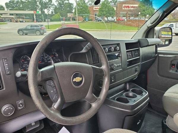 2014 Chevrolet Express 2500 Cargo for sale in Waterford Township, MI – photo 9