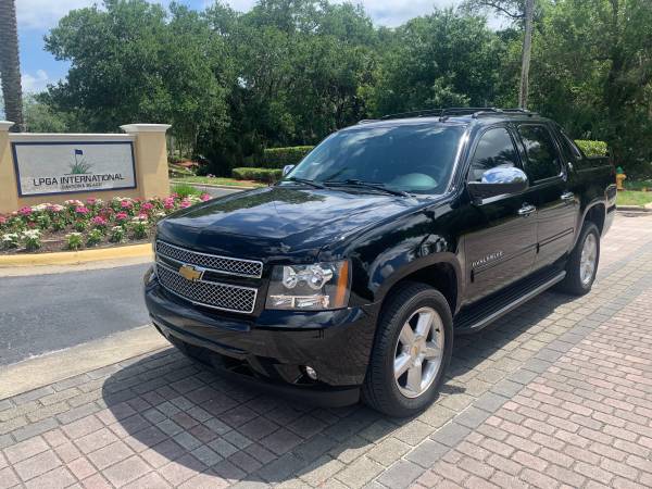 2013 Chevrolet Avalanche - - by dealer - vehicle for sale in South Daytona, FL – photo 2