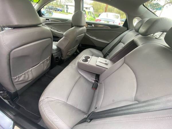 2012 Hyundai Sonata Hybrid One Owner Leather for sale in Beloit, WI – photo 11
