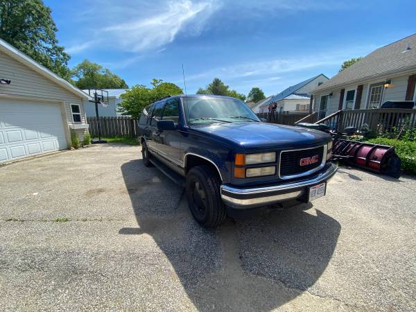 1999 GMC Suburban 1500 - cars & trucks - by owner - vehicle... for sale in Chardon, OH – photo 8