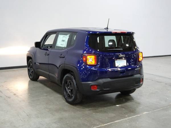 2021 Jeep Renegade Sport SUV - - by dealer - vehicle for sale in Wilsonville, OR – photo 3