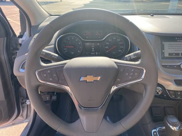 2018 Chevrolet Cruze LT - - by dealer - vehicle for sale in Burleson, TX – photo 16