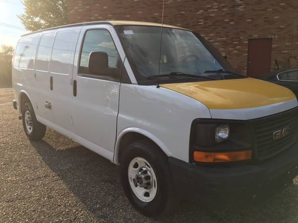 2014 GMC Savana 2500 cargo van AT AC PL MD Inspection Warranty... for sale in TEMPLE HILLS, MD – photo 2